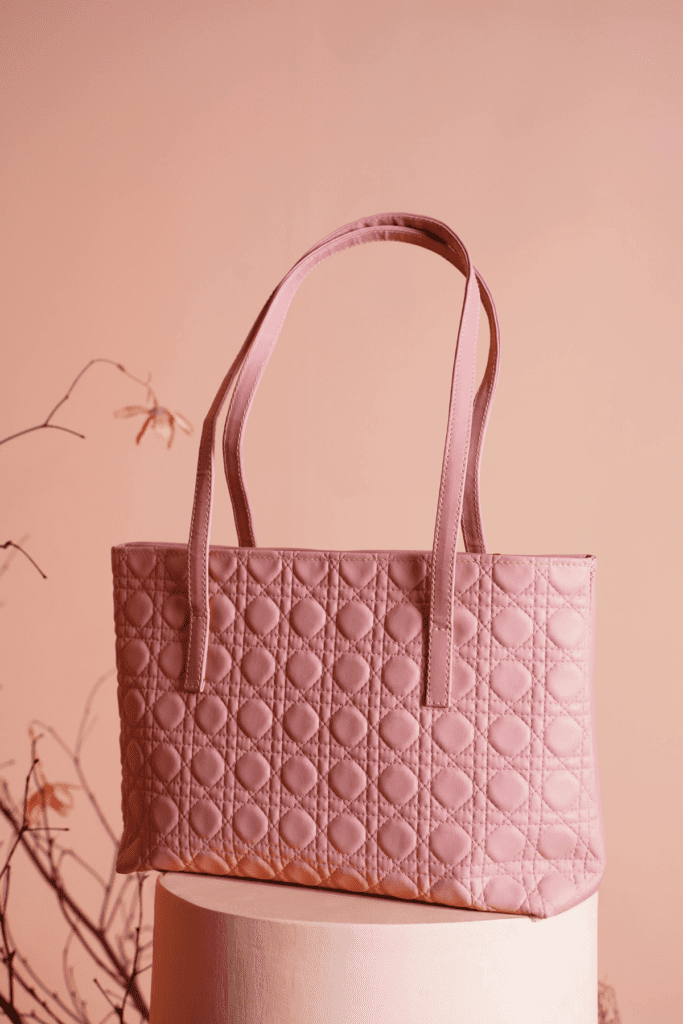 taschentrend pastellfarbe blush pink