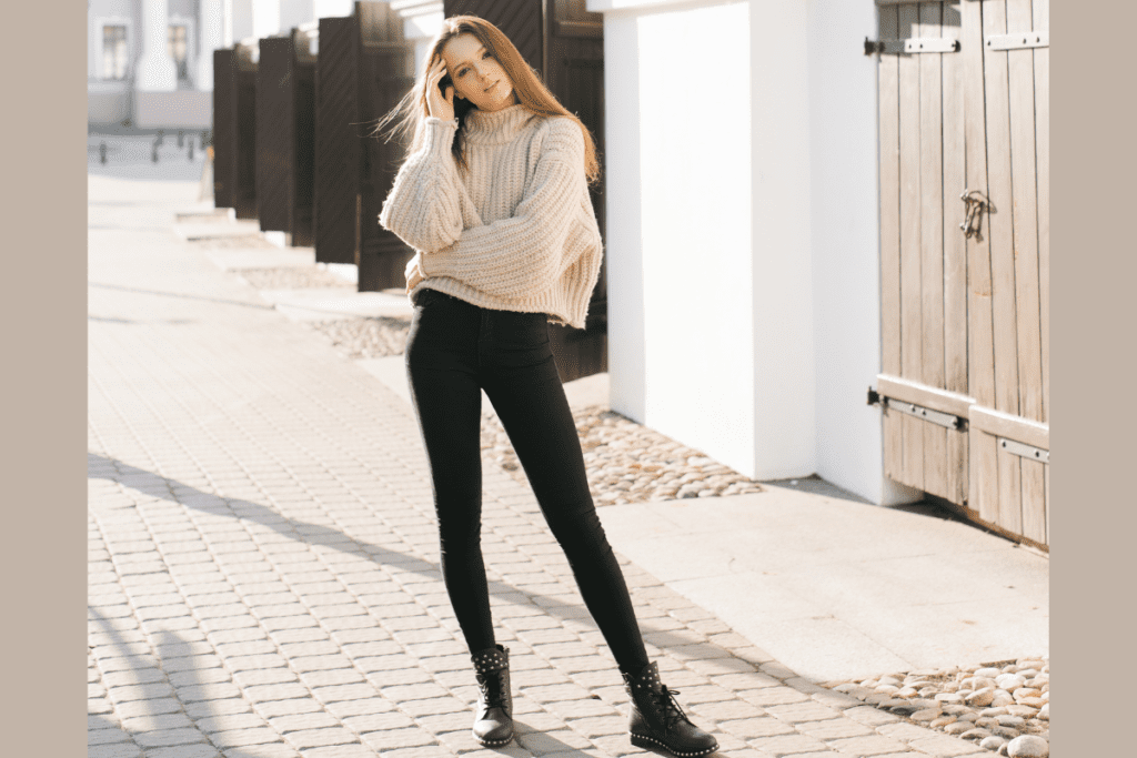 klassiker leggings schwarz mit beigem pulli